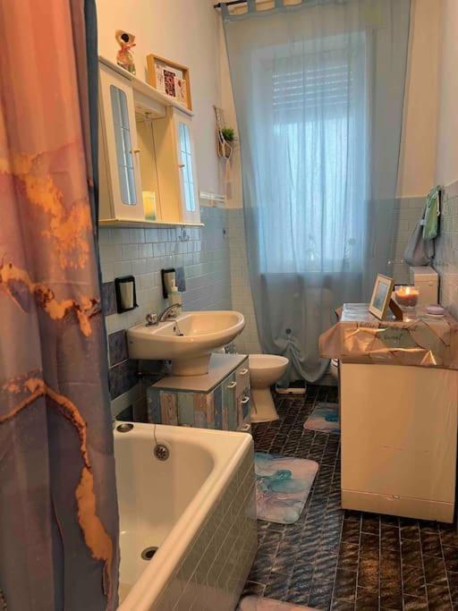 Vicino A Tutto Bed & Breakfast Vercelli Ngoại thất bức ảnh